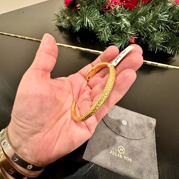 NWT RARE AUTHENTIC Julie Vos Textured Snake Open Cuff - Picture 9 of 17